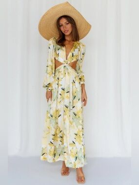 Hello Molly Relentlessly Beautiful Maxi Dress | Floral Cutout Maxi | Size M NWOT